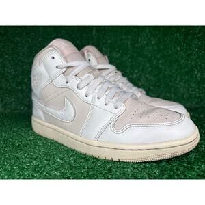 Nike Air Jordan 1 Mid Light Legend Brown Size 9.5 Womens BQ6472-201